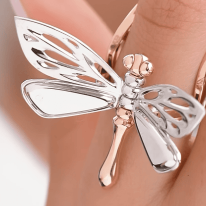 Anillo Mariposa con Alas Móviles